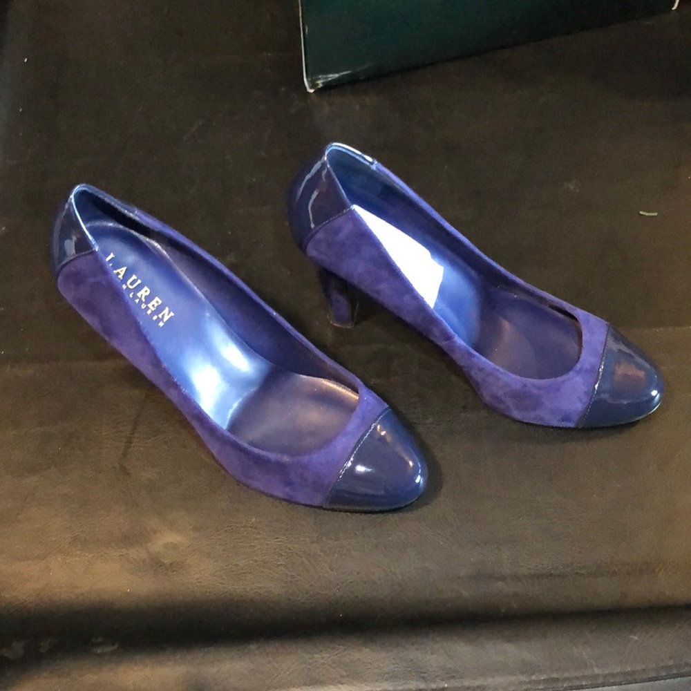 Ralph Lauren rafita navy blue kid suede/patent leather tips and back. Sz 8